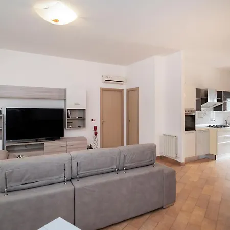 Eden House - With Garden & Parking * La Spezia