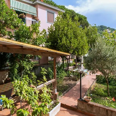 Eden House - With Garden & Parking * La Spezia